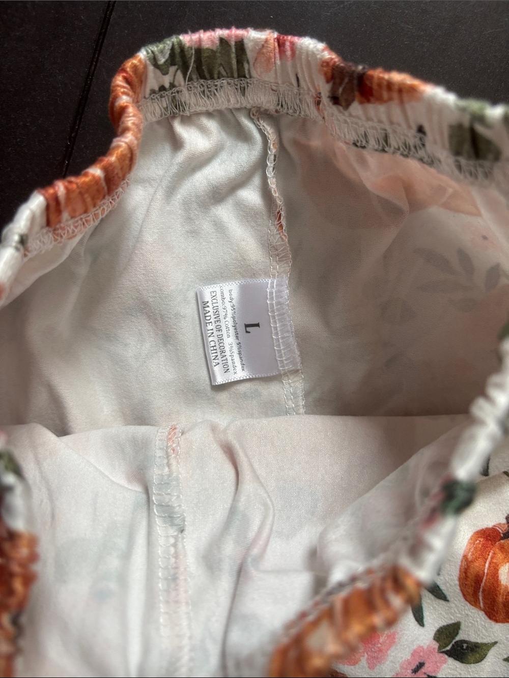 Marie Nicole Pumpkin Spice Green Ruffle Sleeve Top & Pumpkin Print Leggings Set - Picture 7 of 8